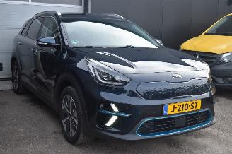 Kia Niro 64Kwh Executive line 204Pk SOH 100% 3FASE *Navi/Clima/Leder/Camera/Stoelverwarming picture 2