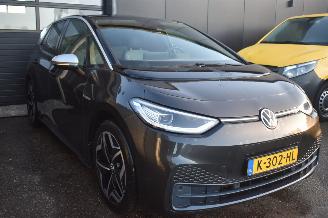 Volkswagen ID.3 58Kwh first Plus 204Pk 3FASE *Navi/Clima/Camera/Stoelverwarming picture 2