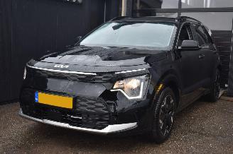 uszkodzony samochody osobowe Kia Niro 64.8 Kwh Dynamicline 204Pk SOH 100% 3FASE *Navi/Cloima/Camera/Stoelverwarming 2023/11