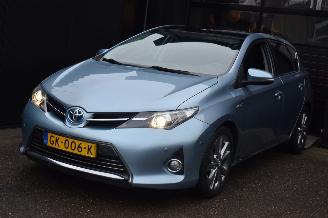 Coche accidentado Toyota Auris 1.8 Hybrid Lease Pro 99Pk *Navi/Airco/Camera/Stoelverwarming 2013/4