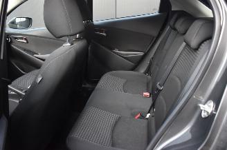 Mazda 2 1.5 Skyactiv-g Dynamic+ 90Pk *Airco/Navi picture 6