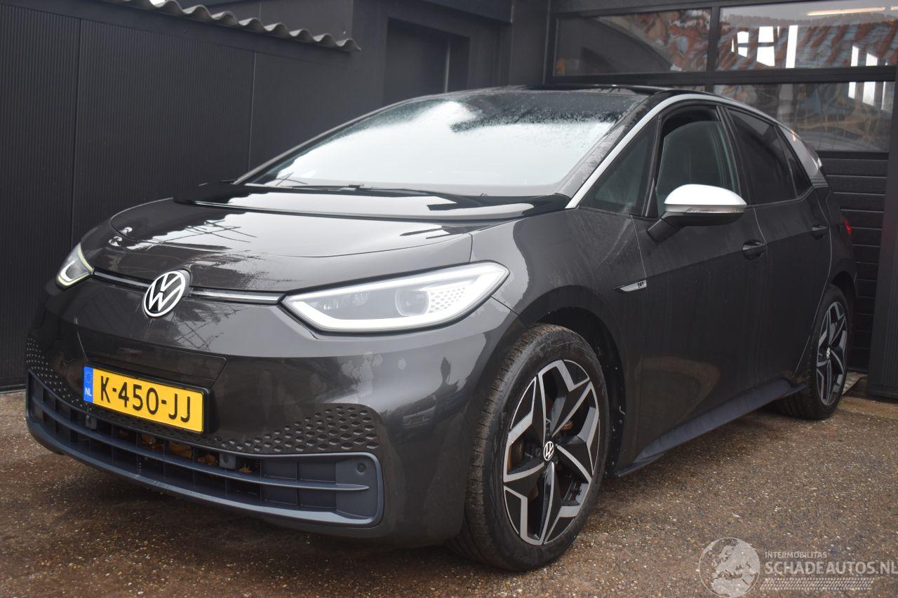 Volkswagen ID.3 58Kwh First Plus 204Pk 3Fase *Navi/Clima/Camera/Stoelverwarming