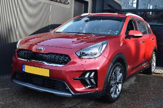 Coche accidentado Kia Niro 1.6 Gdi Hybrid Executiveline 105Pk *Navi/Clima/Leder/Schuifdak/Camera/stoelverwarming 2020/6