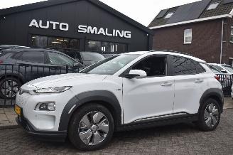 krockskadad bil auto Hyundai Kona 64Kwh EV Limeted 204Pk 3FASE 100% SOH *Navi/Clima/Leder/Camera/Stoelverwarming 2020/12