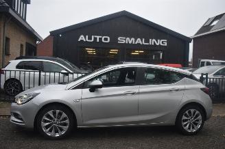 Voiture accidenté Opel Astra 1.6 CDTI Business+ 110Pk *Navi/Airco/Camera 2016/11