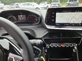 Peugeot 208 74kw STYLE  20DKM picture 21