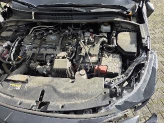 Toyota Corolla 1.8 HYBR picture 11