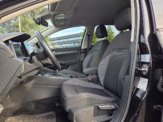 Volkswagen Golf STYLE / NAVI / CAMERA / STOELVERW /20 DKM picture 15