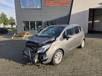 Coche accidentado Opel Meriva 1.4-T AUTOM / 52dkm 2015/7