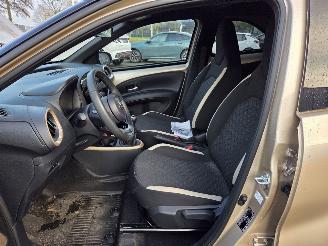 Toyota Aygo -X PULSE / CAMERA /11 DKM picture 19