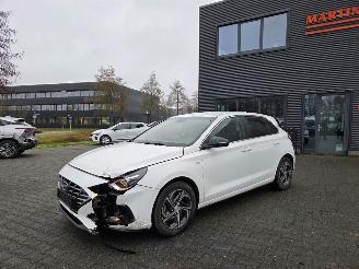 skadebil auto Hyundai I-30 NAVI / CAMERA 2022/2