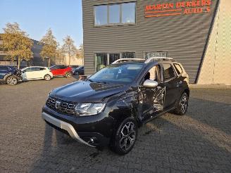 damaged passenger cars Dacia Duster  2021/6