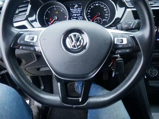 Volkswagen Touran 2.0 TDI 7 PERSOONS ALCANTARA picture 18
