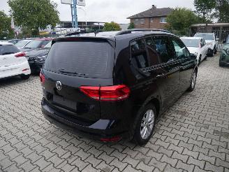 Volkswagen Touran 2.0 TDI 7 PERSOONS ALCANTARA picture 3