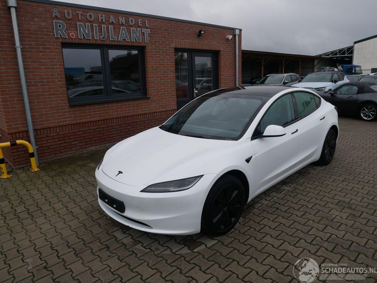 Tesla Model 3 LONG RANGE RWD PANORAMADAK LEER