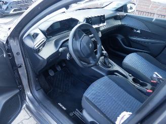 Peugeot 208 LIKE picture 10