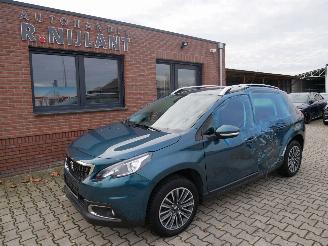 krockskadad bil auto Peugeot 2008 ACTIVE 2018/3