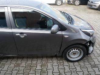 Kia Picanto  picture 5