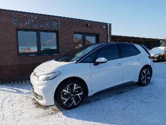 Damaged car Volkswagen ID.3 PRO 150 KW MOVE 2024/6