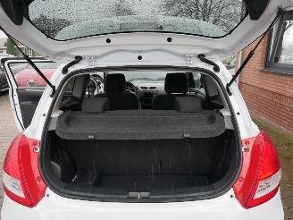 Suzuki Swift  picture 17