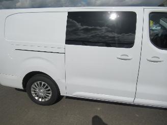 Toyota ProAce Verso 2.0D DubbelCab 2xSchuifdeur 6-Zits Airco Navi Camera StoelVerwarming CruiseControl....... picture 4