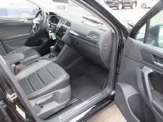 Volkswagen Tiguan 1.5TSI 150pk DSG-Aut. R-LINE Climatronic Leer Navi Panorama-D Camera ..... picture 13