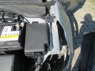 Kia Xceed 1.0T 120Pk 22.000km!! Climatronic Halfleer Navi Camera Keyless-Go ..... picture 11