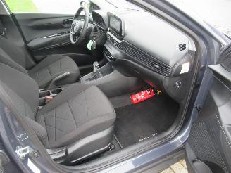 Hyundai Bayon 1.0T-GDI AUT. 48V-MildHybrid 5400km!! VirtualCockpit Climatronic Navi Camera CruiseControl Pdc LineAssist picture 13