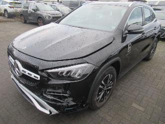 Mercedes GLA GLA 180 Aut.MildHybrid HalfLeer Navi Camera StoelVerwarming Led....... picture 6