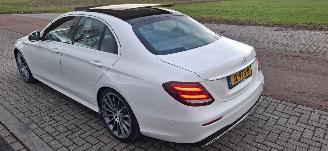 Mercedes E-klasse E200 Aut. AMG-LINE  AmbientLight  HalfLeer Navi Pano/SchuifDak StoelVerwarming NL-AUTO Schadevrij picture 8