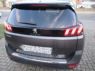Auto incidentate Peugeot 5008 Puretech 130 Allure 7-Zits Climatronic HalfLeer Navi Camera ..... 2023/4