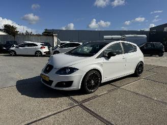 uszkodzony samochody osobowe Seat Leon 1.2 TSI SPORT 2012/2