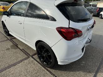 Opel Corsa 1.0 Turbo Black Roof Edition picture 16