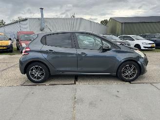 Peugeot 208 1.2  VTI Envy 5drs picture 17