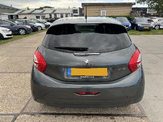 Peugeot 208 1.2  VTI Envy 5drs picture 13