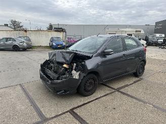 skadebil auto Ford Ka+ 1.2 Active 2018/2