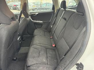 Volvo Xc-60 2.0 T Kinetic picture 12