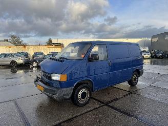 krockskadad bil bedrijf Volkswagen Transporter 1.9 TD 2000/4