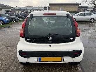 Peugeot 107 1.0 Blue Lease picture 10