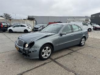 skadebil auto Mercedes E-klasse 240 Elegance 2005/3