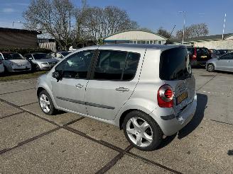 Renault Modus 1.4 16v Dynamique picture 4