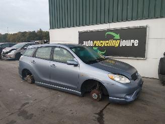 Sloopauto Toyota Matrix onderdelen (donorauto) 2004/1