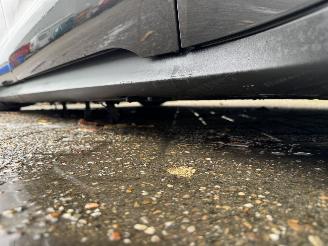 Porsche Taycan 4S Performance voll auto start en rijd picture 14