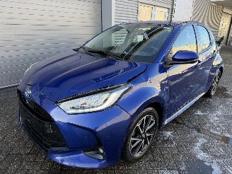  Toyota Yaris Yaris 1.5-l-VVT-i Hybrid CVT Luxury fahrbereit 2021/8