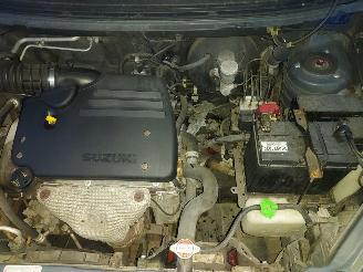 Suzuki Liana 1.6 Airco + Apk picture 10