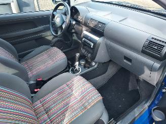 Volkswagen Polo Fox 1.4 + APK 750 euro minimum prijs picture 6