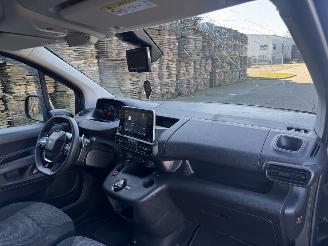 Peugeot Partner 1.5 Blue HDI 96Kw Automaat picture 30