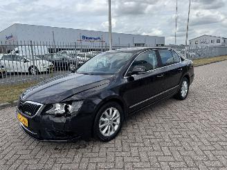 Skoda Superb 1.6 TDI 77Kw  Clima - Navi - Euro6 picture 4