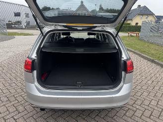 Volkswagen Golf 1.6 TDI DSG Highline picture 13