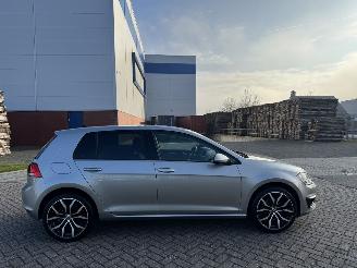 uszkodzony samochody osobowe Volkswagen Golf 1.2 TSI Highline 81Kw Clia - Navi 2015/11